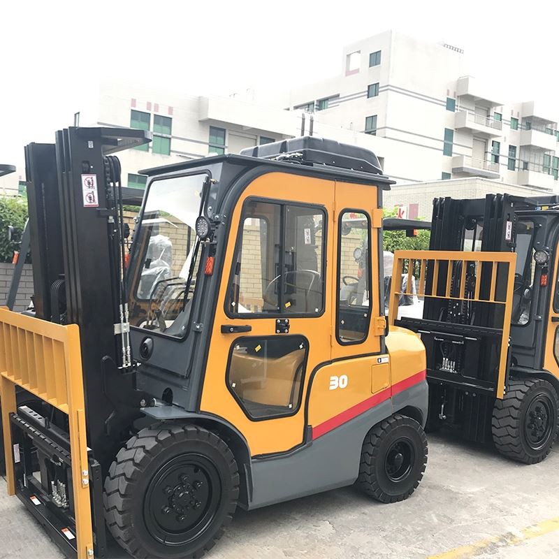 Forklift Tionsclaíoch 3 Ton